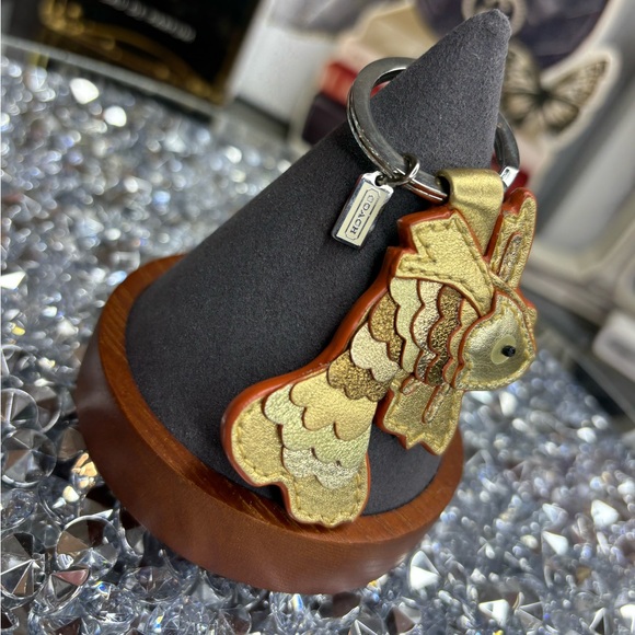 Coach RARE vintage metallic gold koi fish keychain NWOT - Picture 3 of 5